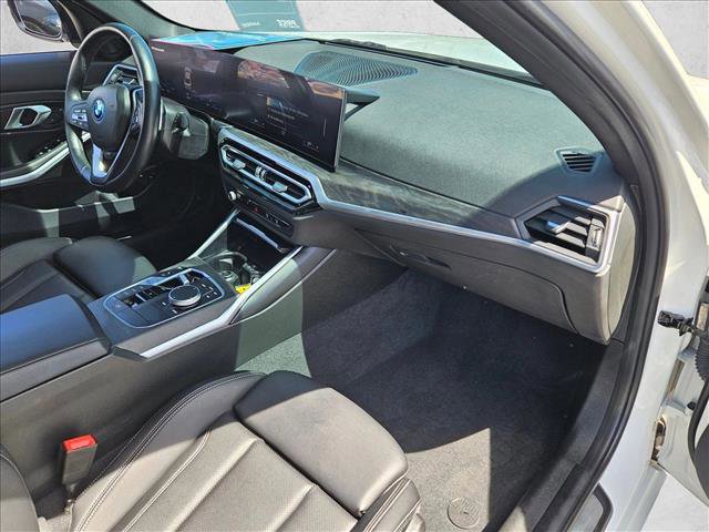 Used 2024 BMW 330e image 22