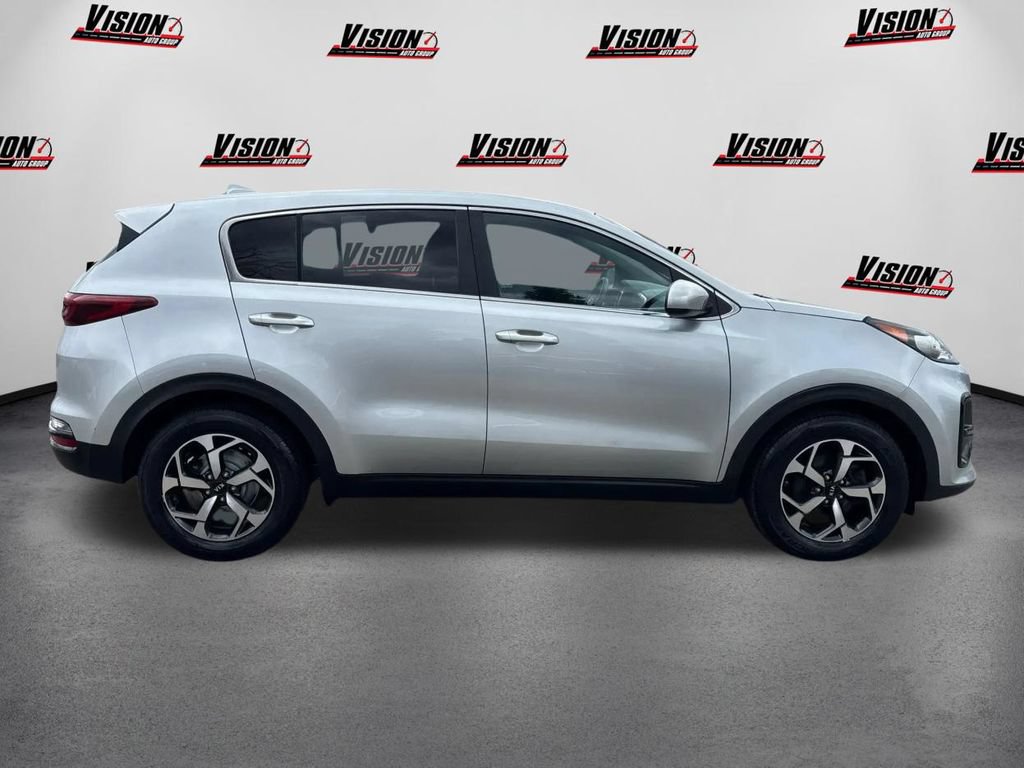 Used 2022 Kia Sportage LX FWD image 4