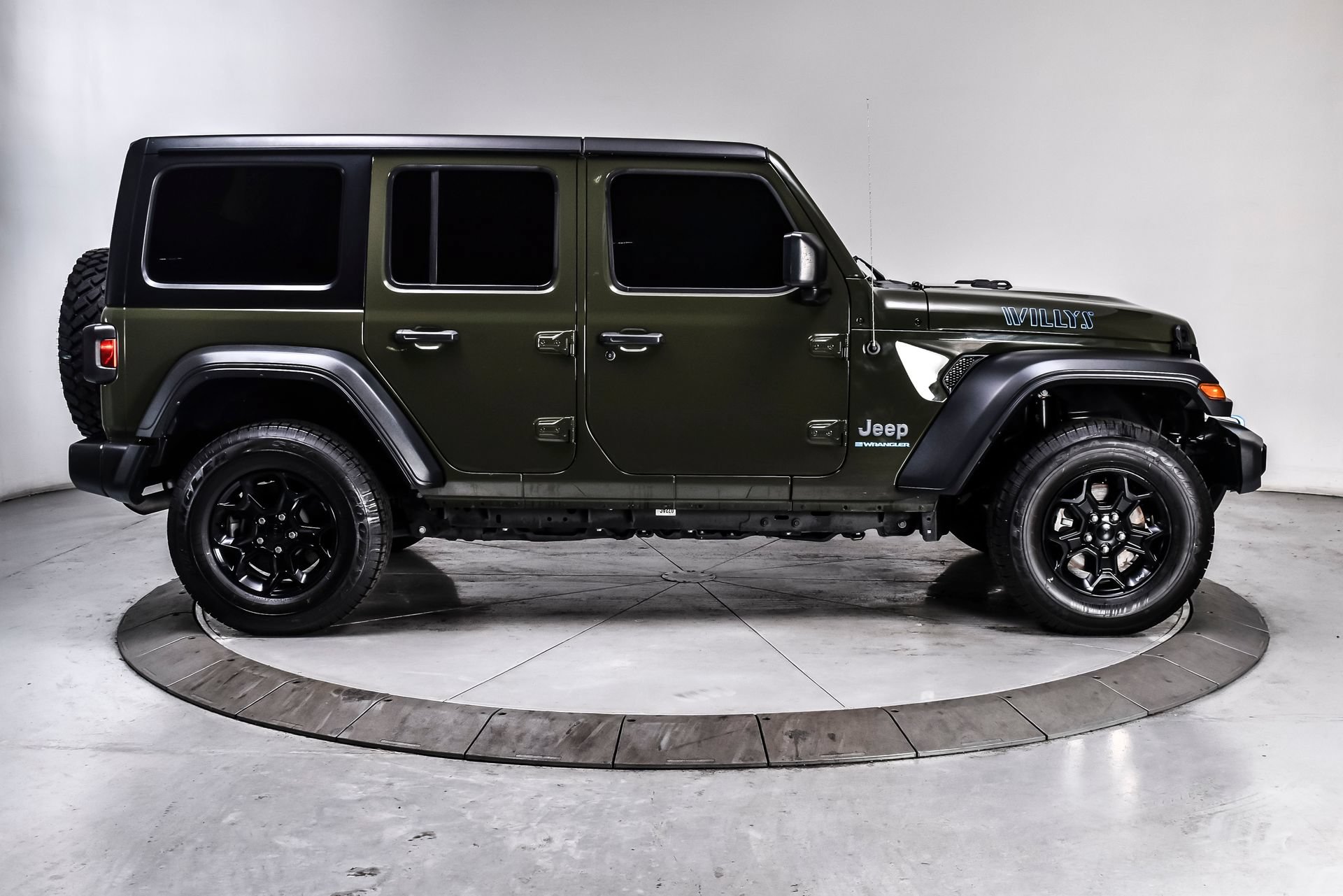 Used 2023 Jeep Wrangler Unlimited w/ 8.4" Radio Group AWD/4WD image 7