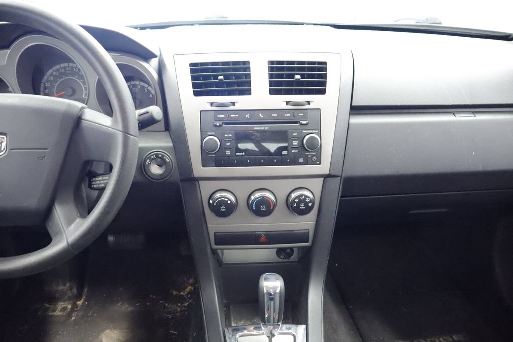 Used 2010 Dodge Avenger SXT FWD image 19