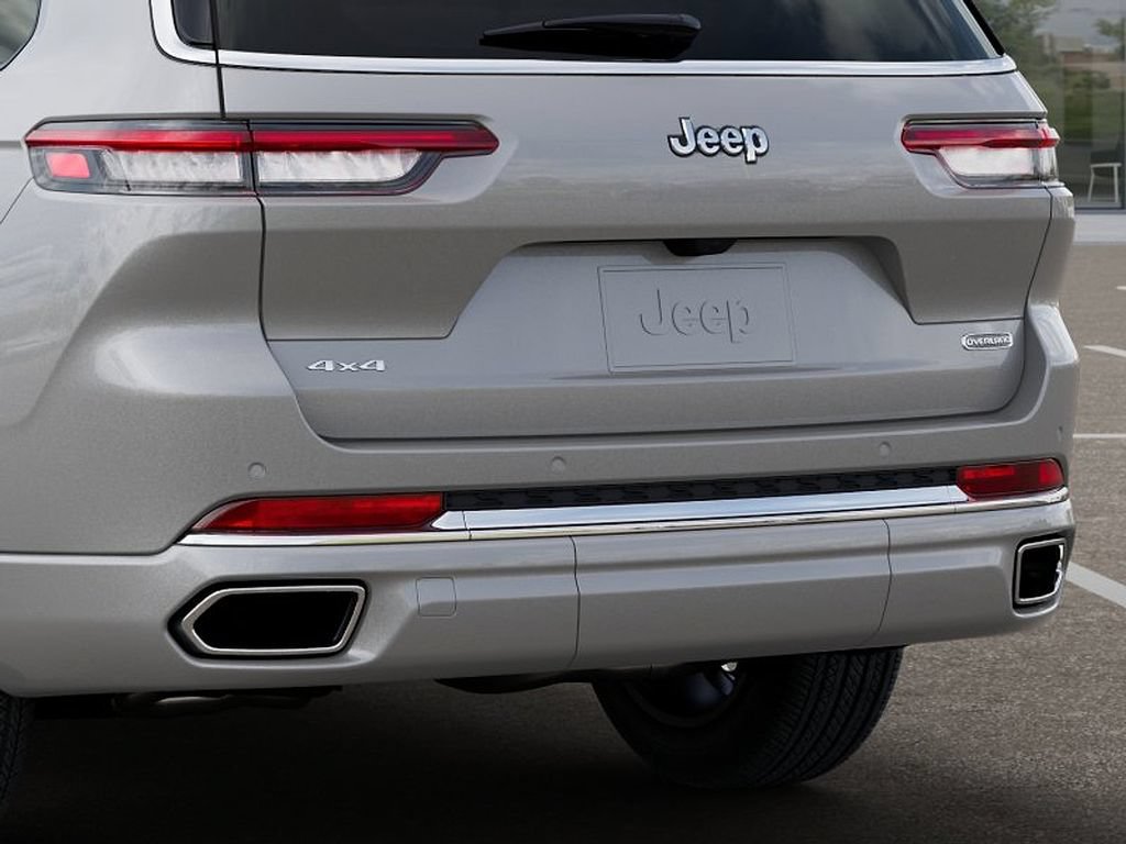 New 2025 Jeep Grand Cherokee L Overland w/ Advanced Protech Group III AWD/4WD image 13