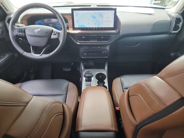 Used 2025 Ford Bronco Sport Outer Banks w/ Outer Banks Tech Package+ AWD/4WD image 14