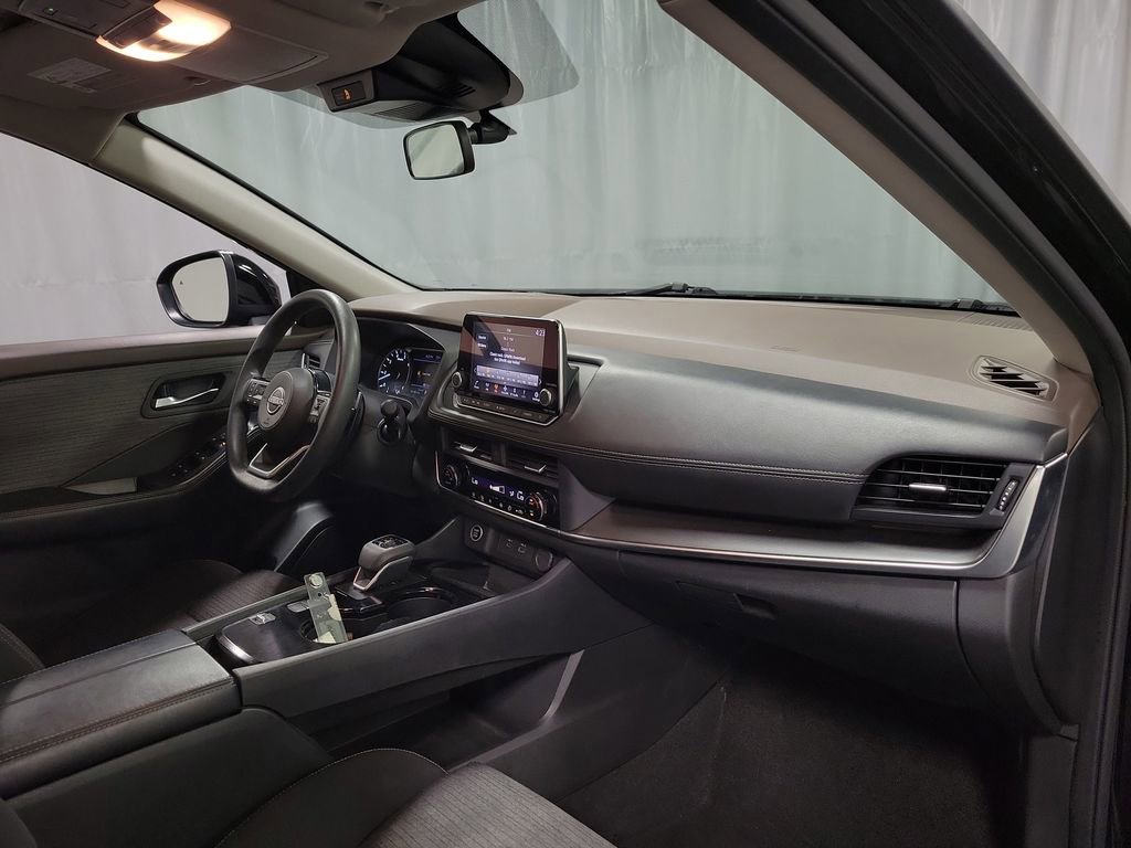 Used 2023 Nissan Rogue SV FWD image 26