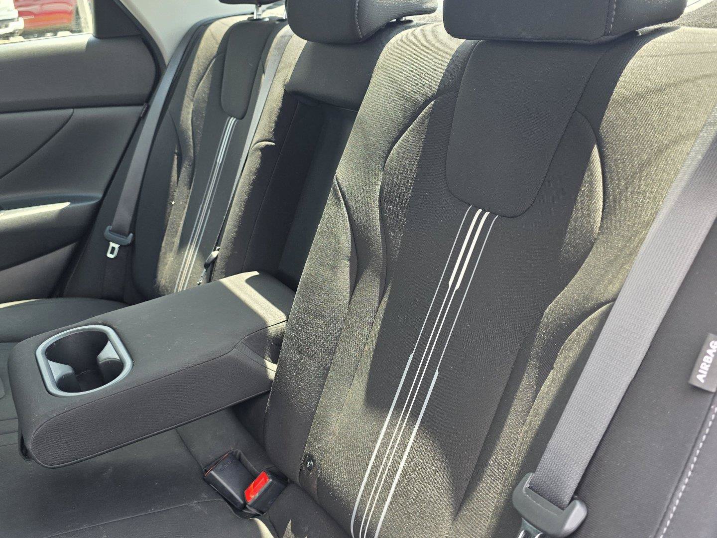 Used 2025 Hyundai Elantra SEL FWD image 27