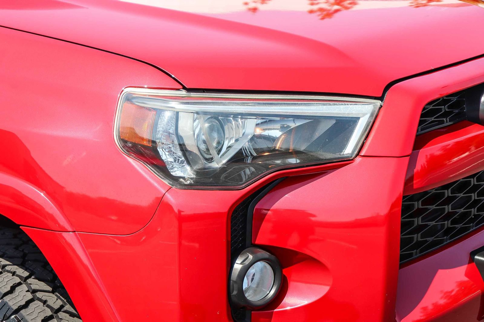 Used 2017 Toyota 4Runner SR5 AWD/4WD image 12