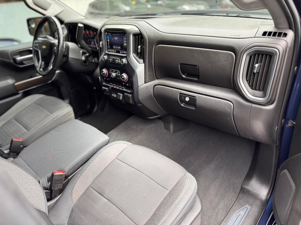 Used 2019 Chevrolet Silverado 1500 LT w/ All-Star Edition AWD/4WD image 26