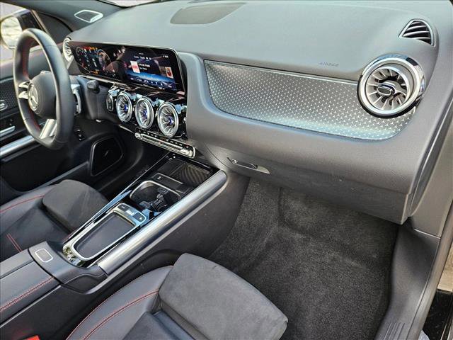 Used 2025 Mercedes-Benz GLA 250 image 21