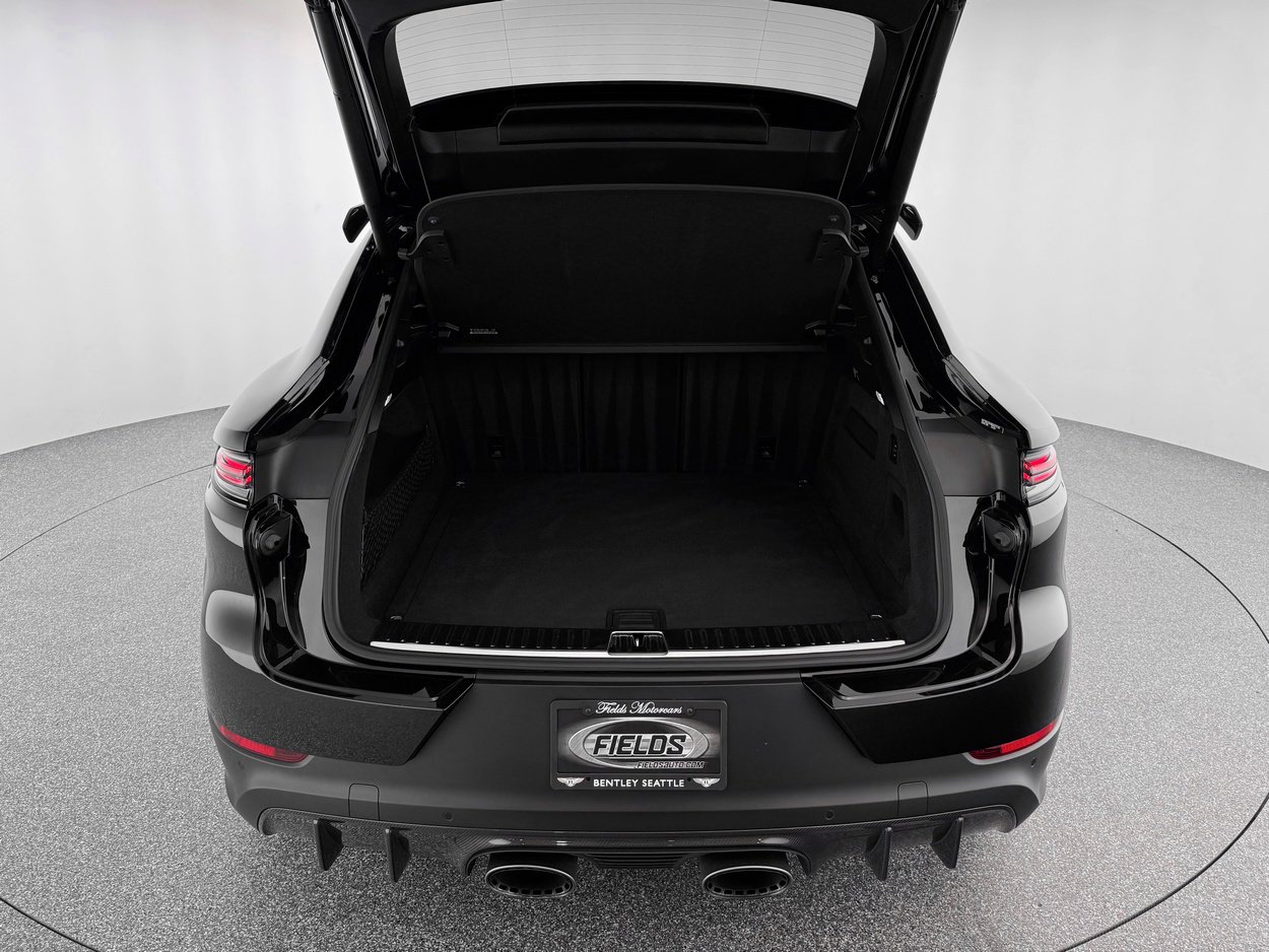 Used 2024 Porsche Cayenne Turbo GT image 35