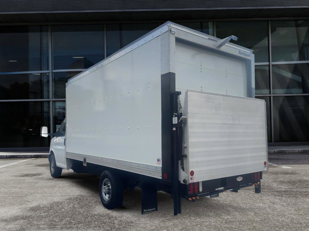 Used 2023 Chevrolet Express 3500 w/ Power Convenience Package image 7