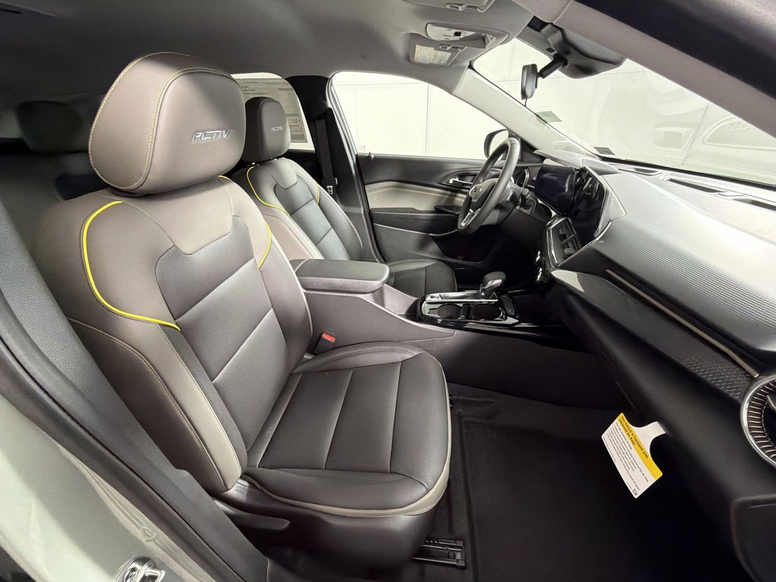 New 2026 Chevrolet Trax ACTIV FWD image 25