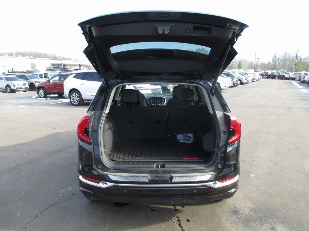 Certified 2024 GMC Terrain Denali image 7