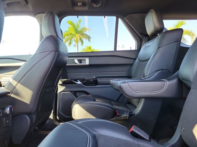 Used 2022 Ford Explorer ST image 11