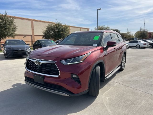Used 2023 Toyota Highlander Platinum image 9