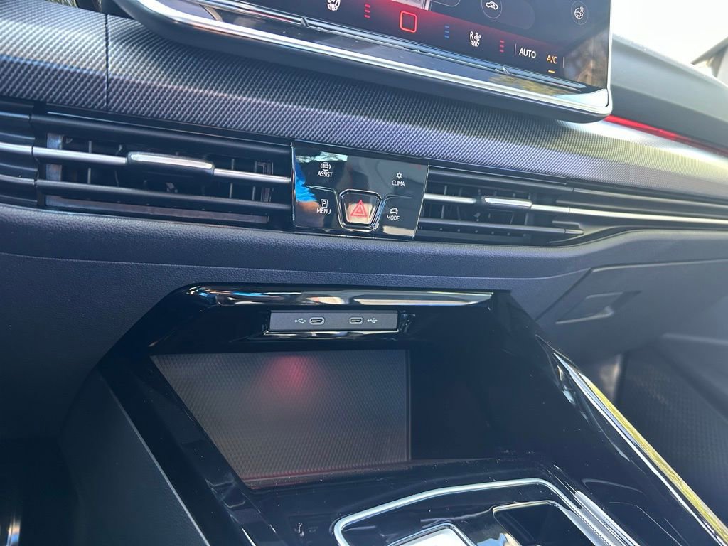 New 2025 Volkswagen GTI SE image 54