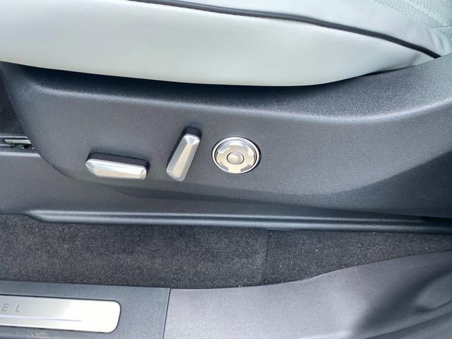 New 2026 Lincoln Navigator Black Label AWD/4WD image 13