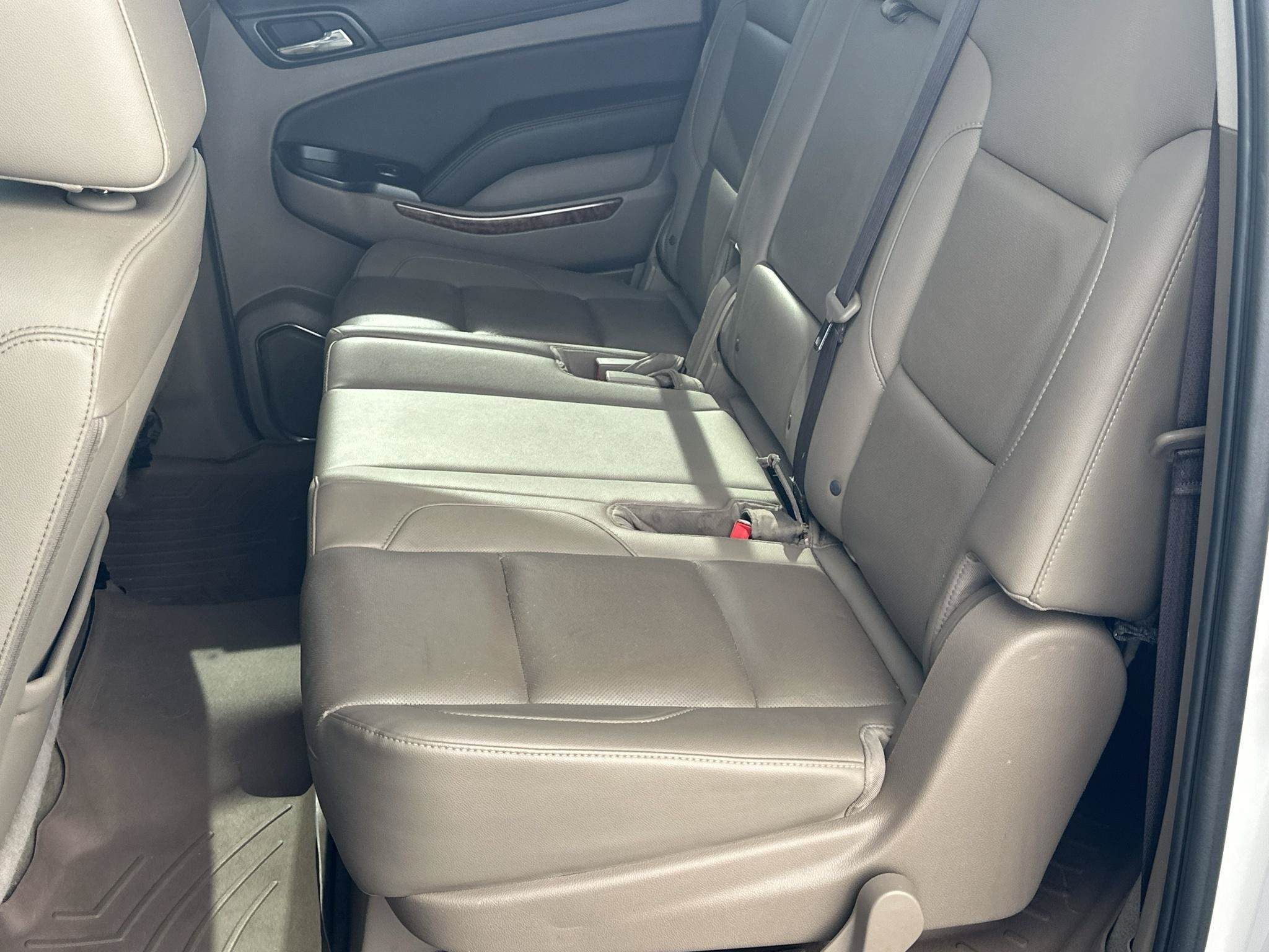 Used 2017 Chevrolet Suburban Premier AWD/4WD image 6