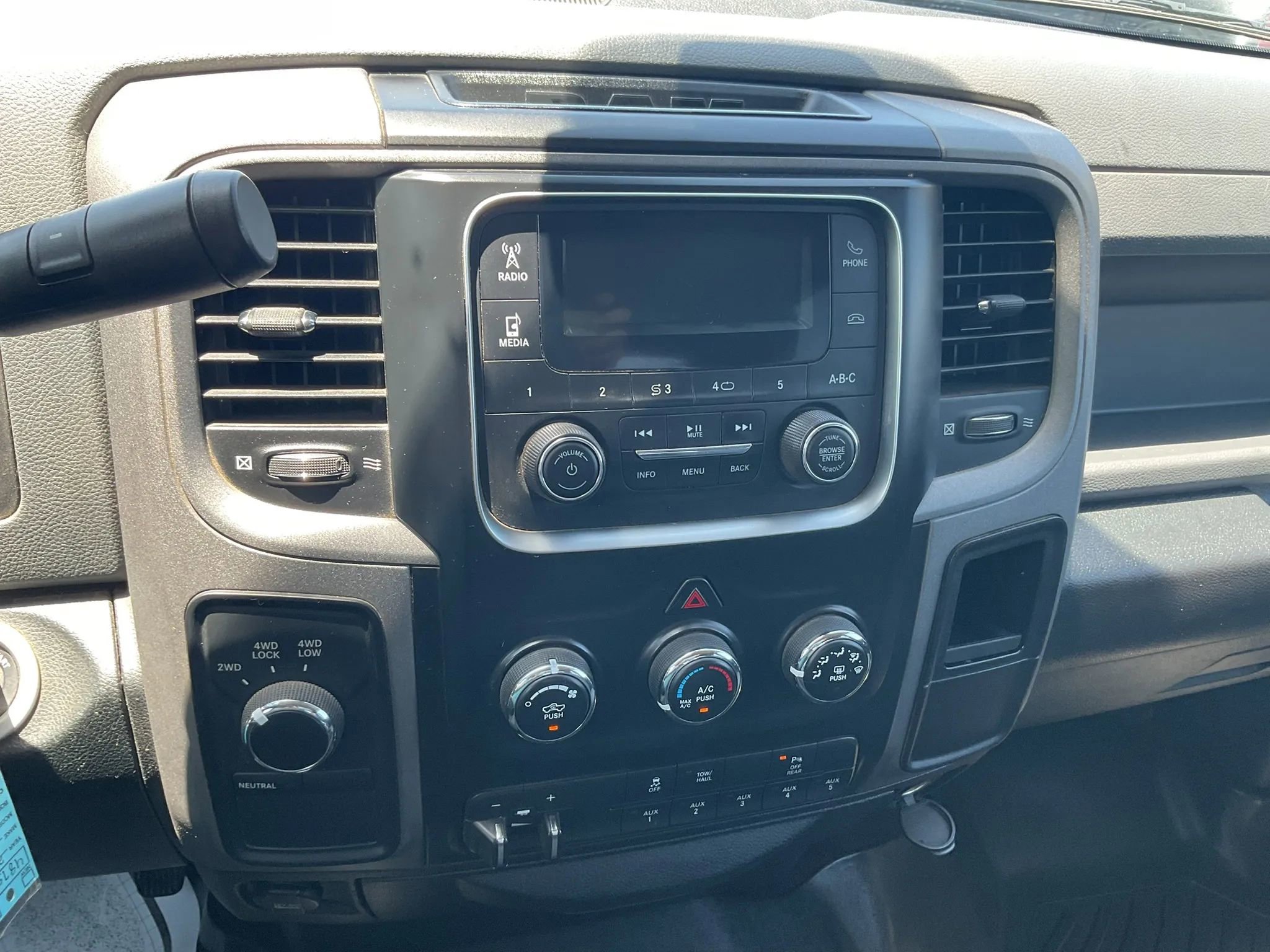 Used 2016 RAM 2500 Tradesman w/ Chrome Appearance Group AWD/4WD image 24