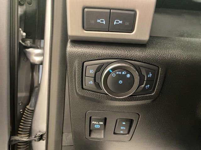 Used 2020 Ford F150 Platinum w/ Equipment Group 701A Luxury AWD/4WD image 32