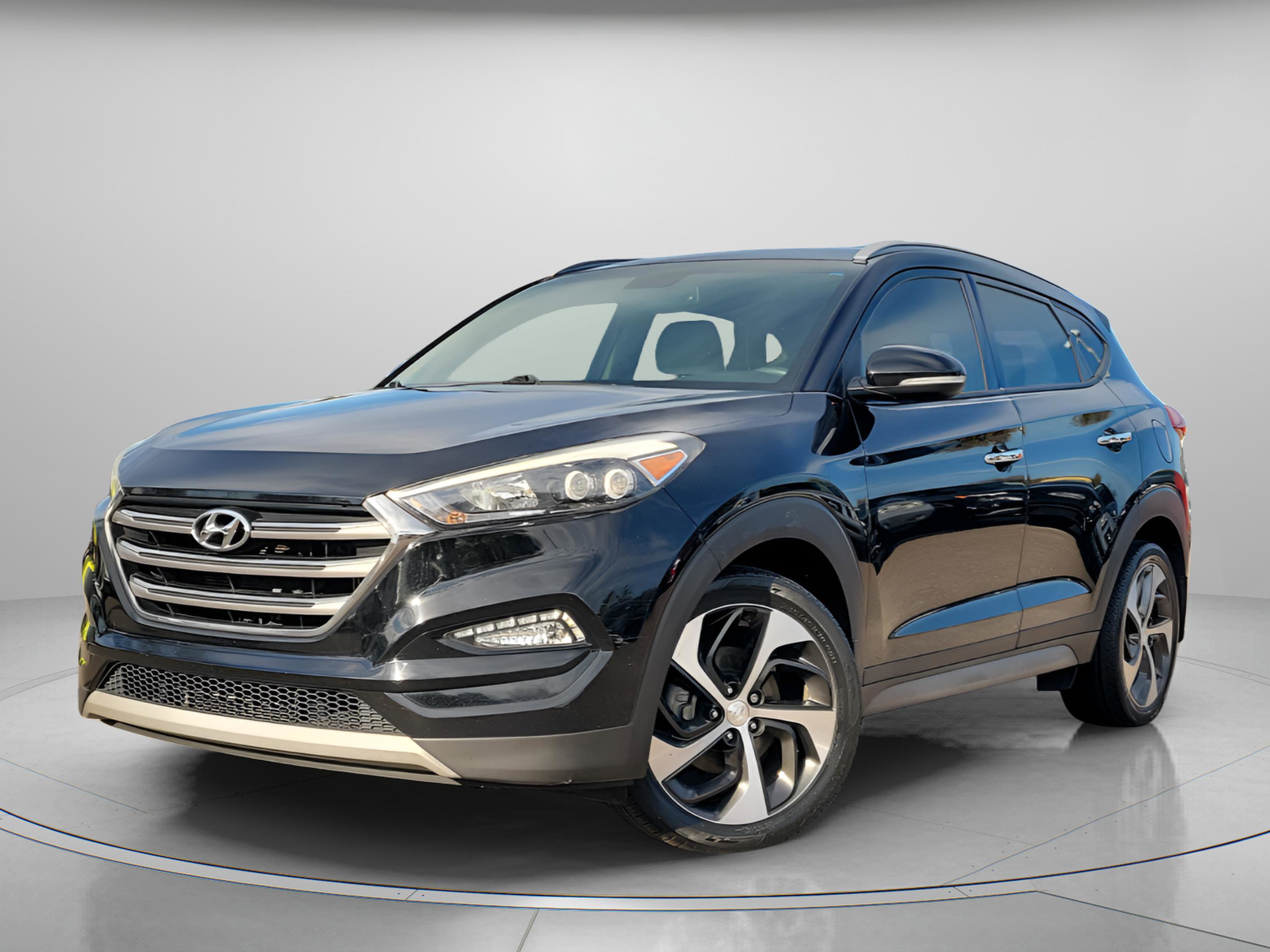 Used 2018 Hyundai Tucson Limited w/ Cargo Package image 2