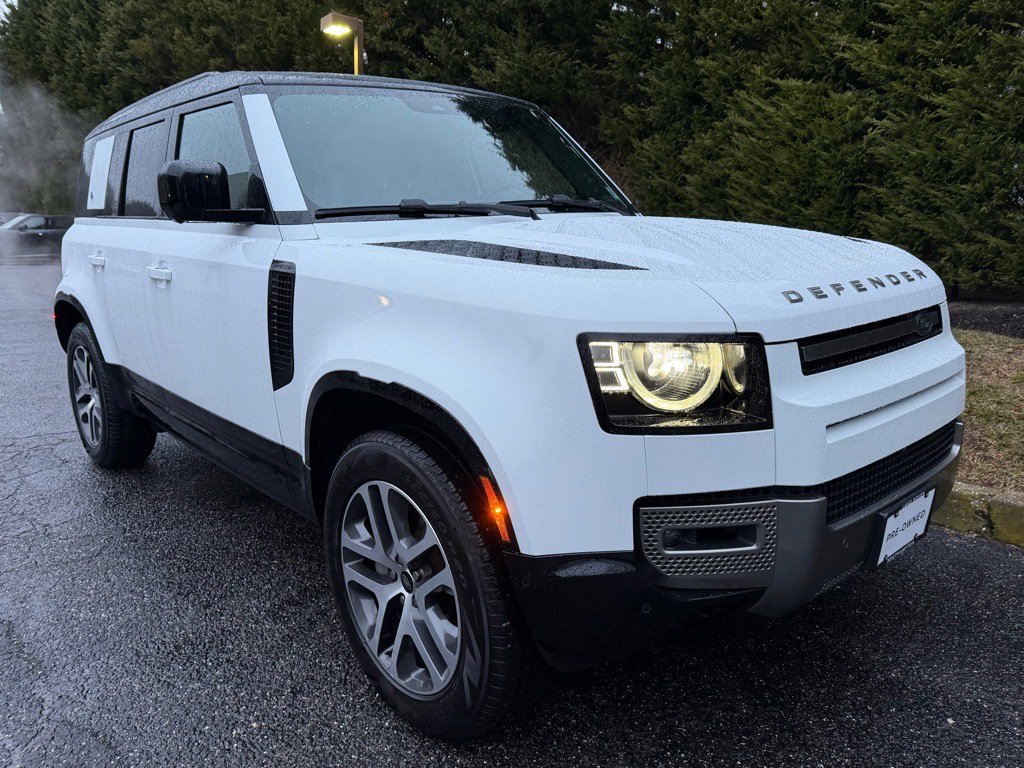 Used 2023 Land Rover Defender 110 X-Dynamic SE image 8