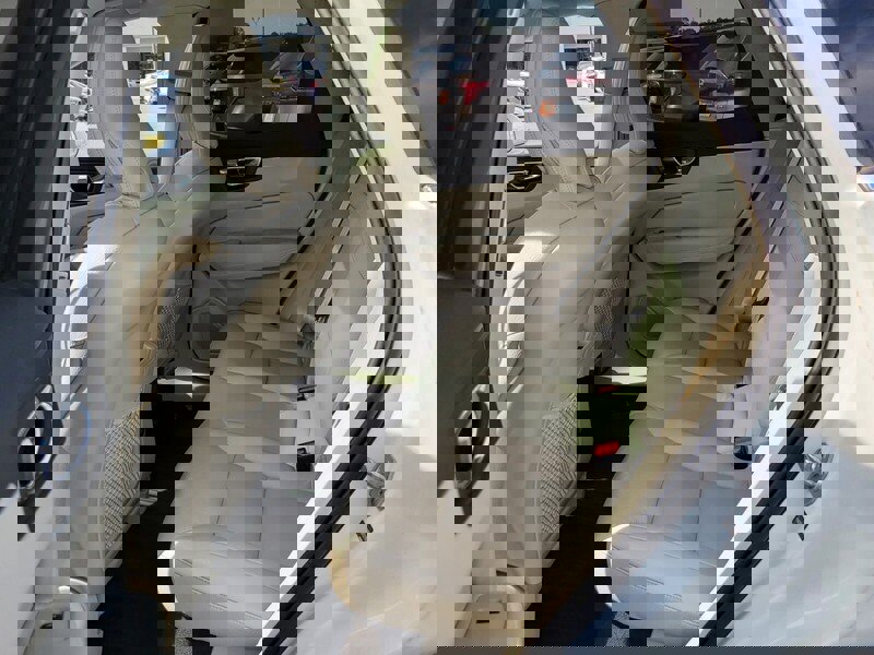 Used 2020 Volvo XC60 T6 Momentum w/ Protection Package image 6