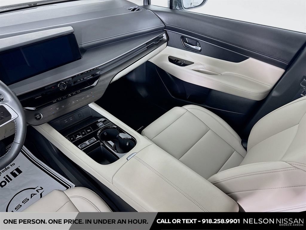 Certified 2025 Nissan Murano SV image 22