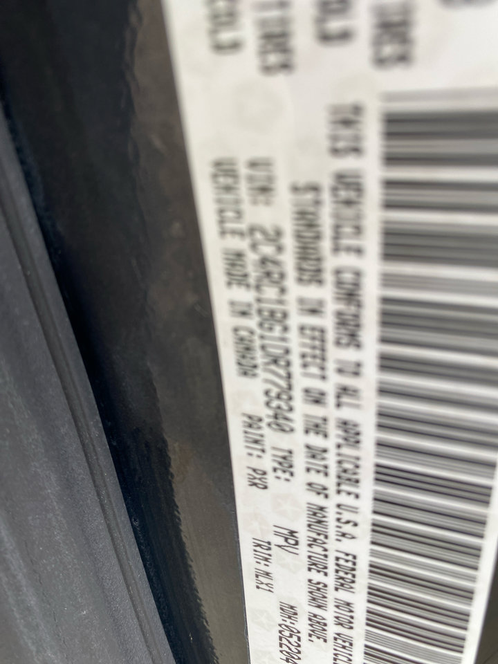 Used 2013 Chrysler Town & Country Touring image 17