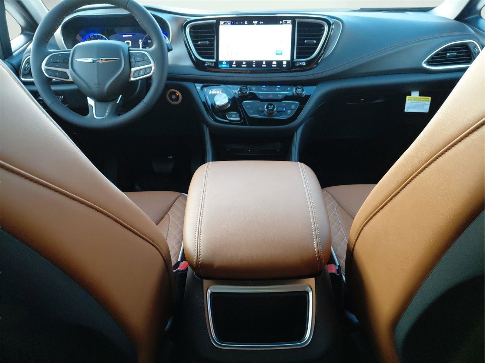 New 2026 Chrysler Pacifica Pinnacle image 10