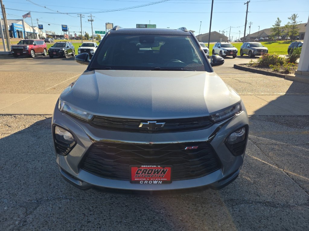 Used 2023 Chevrolet TrailBlazer RS w/ Sun and Liftgate Package FWD image 9