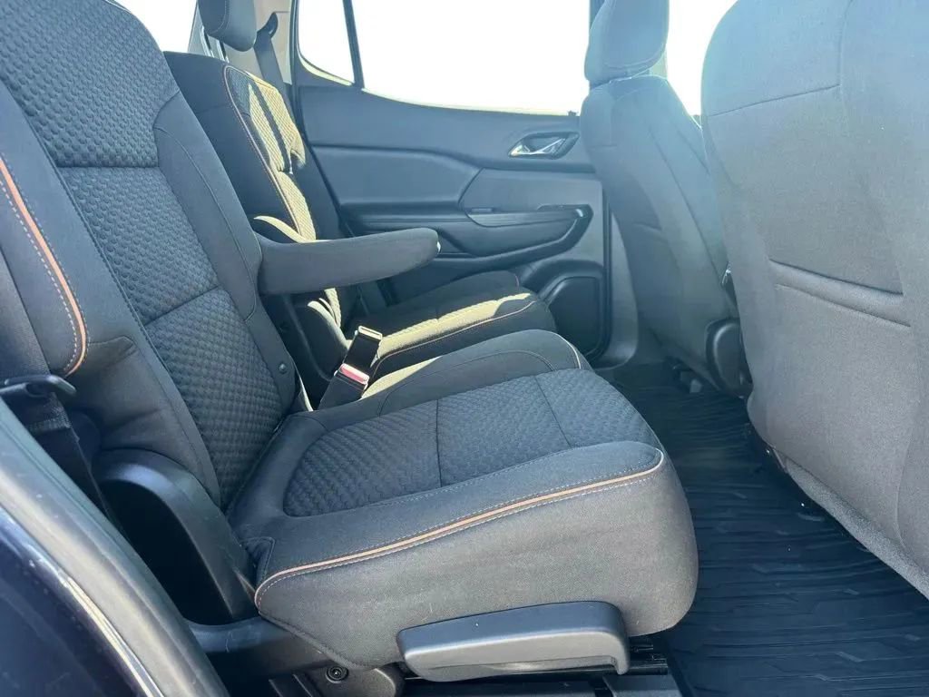 Used 2019 GMC Acadia SLE w/ Driver Alert Package I image 16