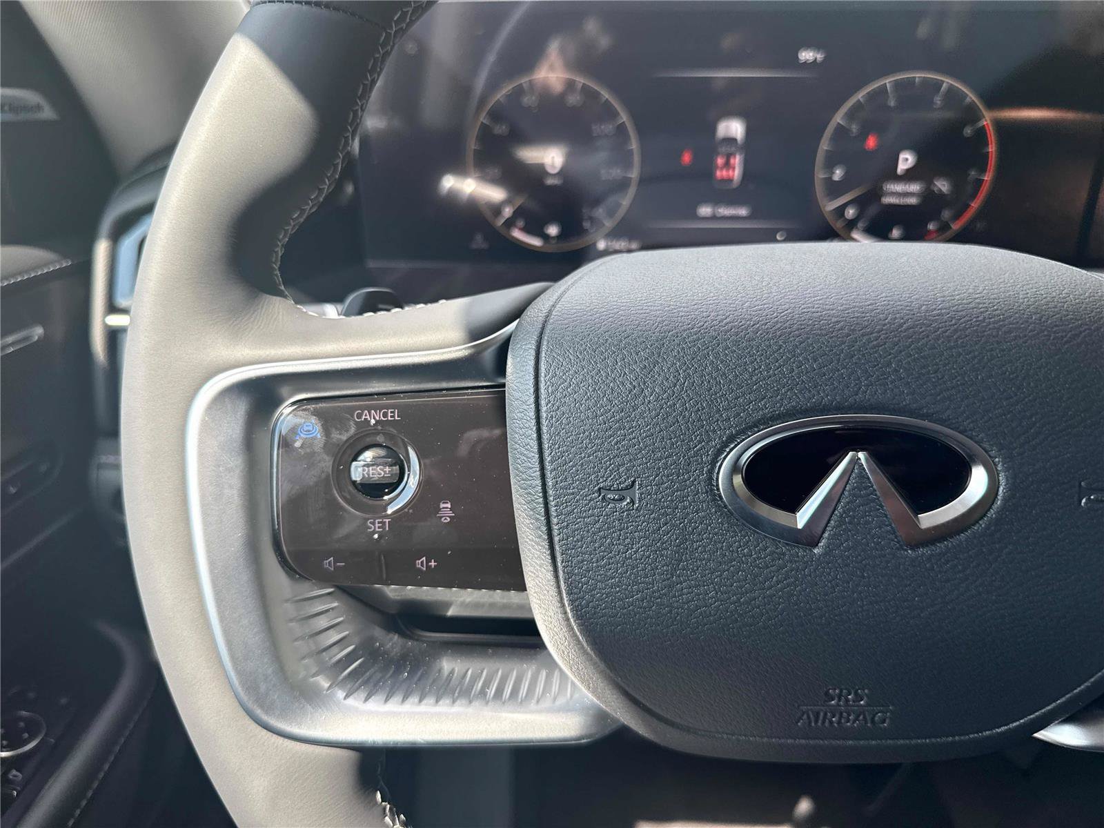 New 2027 INFINITI QX80 Luxe w/ Cargo Package RWD image 18