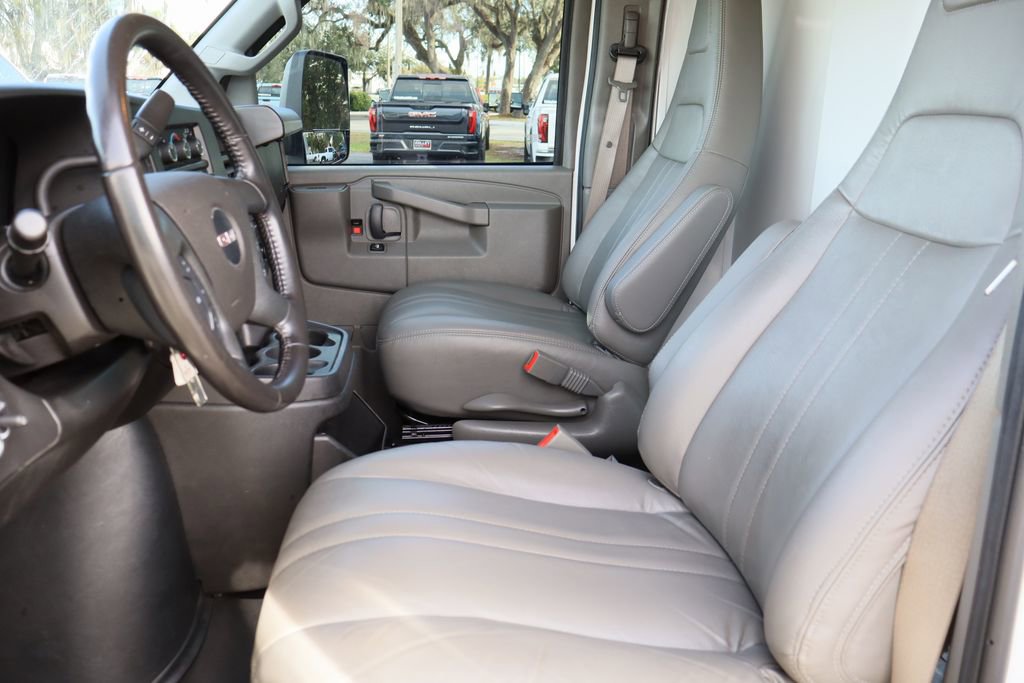 Used 2023 GMC Savana 3500 w/ Power Convenience Package image 19