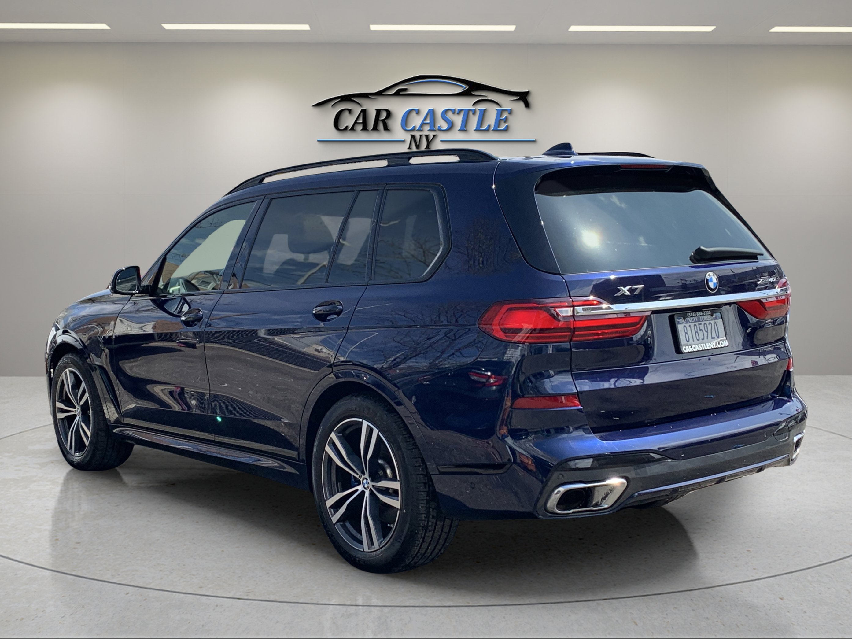Used 2022 BMW X7 xDrive40i w/ M Sport Package image 11