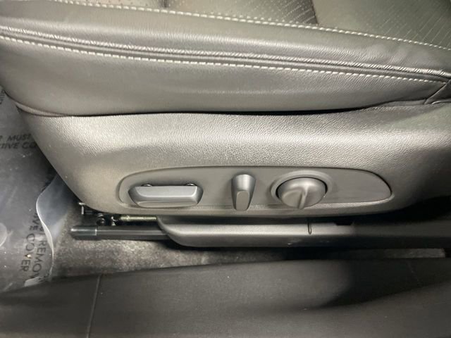 Used 2022 Buick Encore GX Essence w/ Experience Buick Package image 12