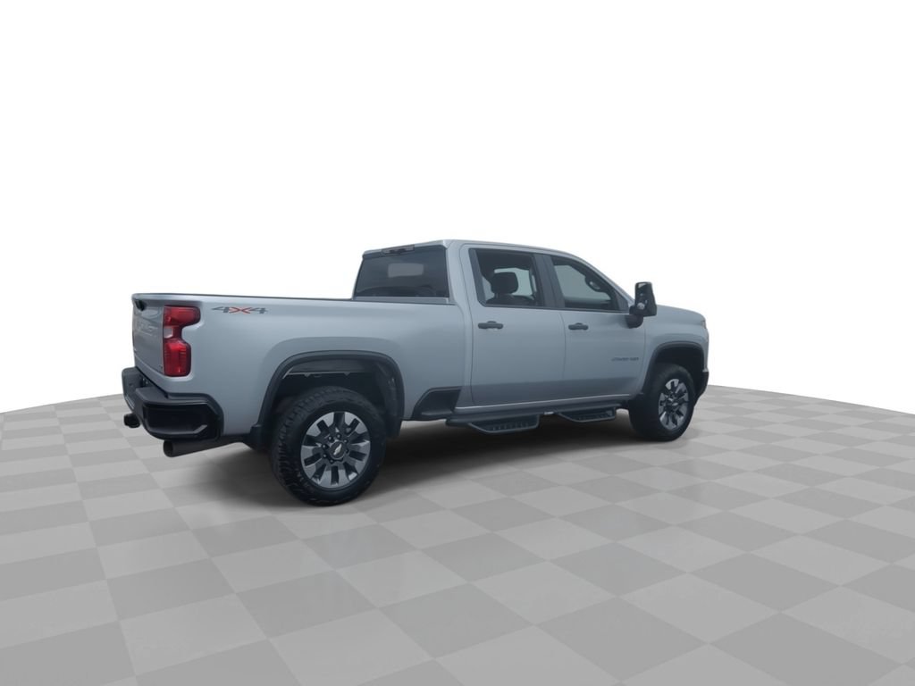 Used 2022 Chevrolet Silverado 2500 Custom w/ Custom Value Package AWD/4WD image 8