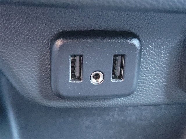 Used 2023 Chevrolet Traverse LT image 15