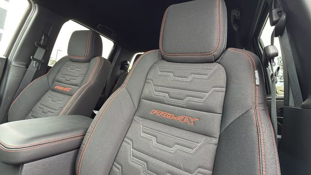 New 2026 Nissan Frontier PRO-4X w/ Pro-4x Convenience Package image 11
