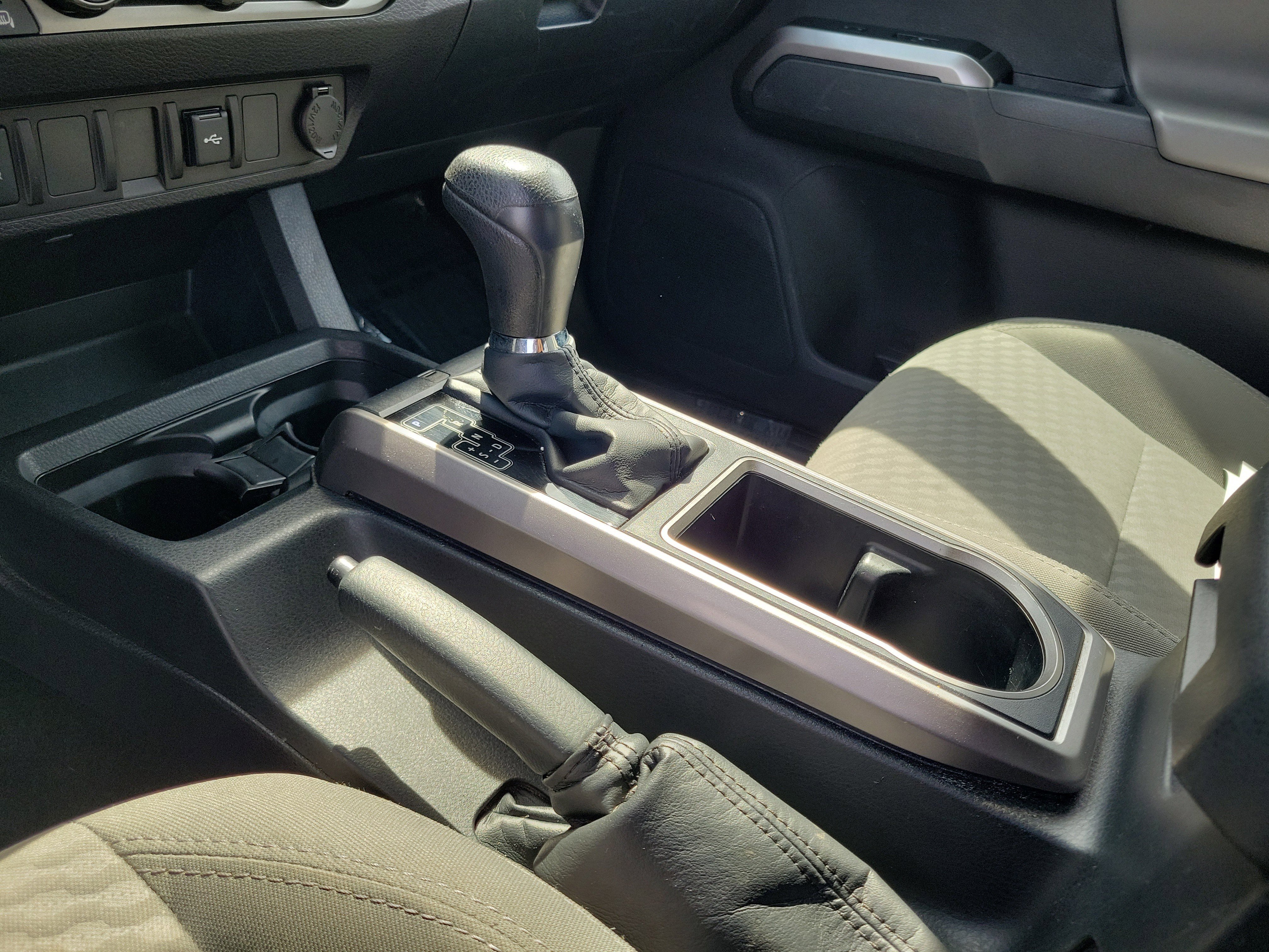 Used 2022 Toyota Tacoma SR5 image 25