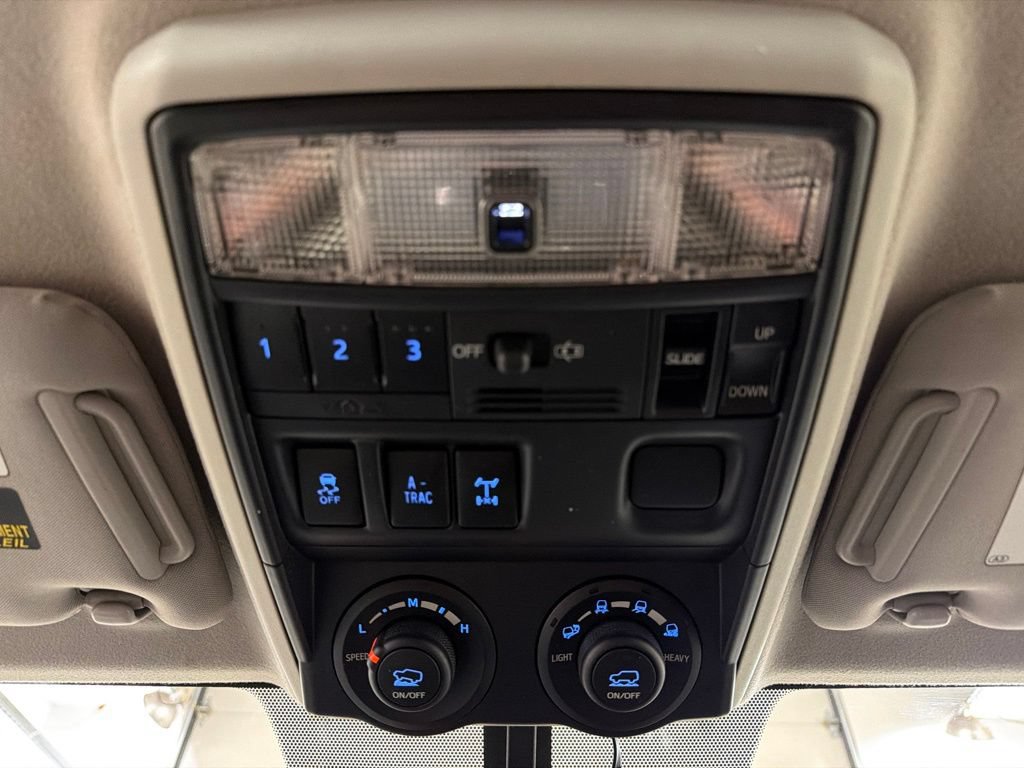 Used 2019 Toyota 4Runner TRD Off-Road Premium AWD/4WD image 25