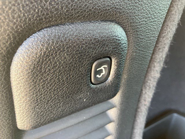 Used 2021 Dodge Durango SXT image 25