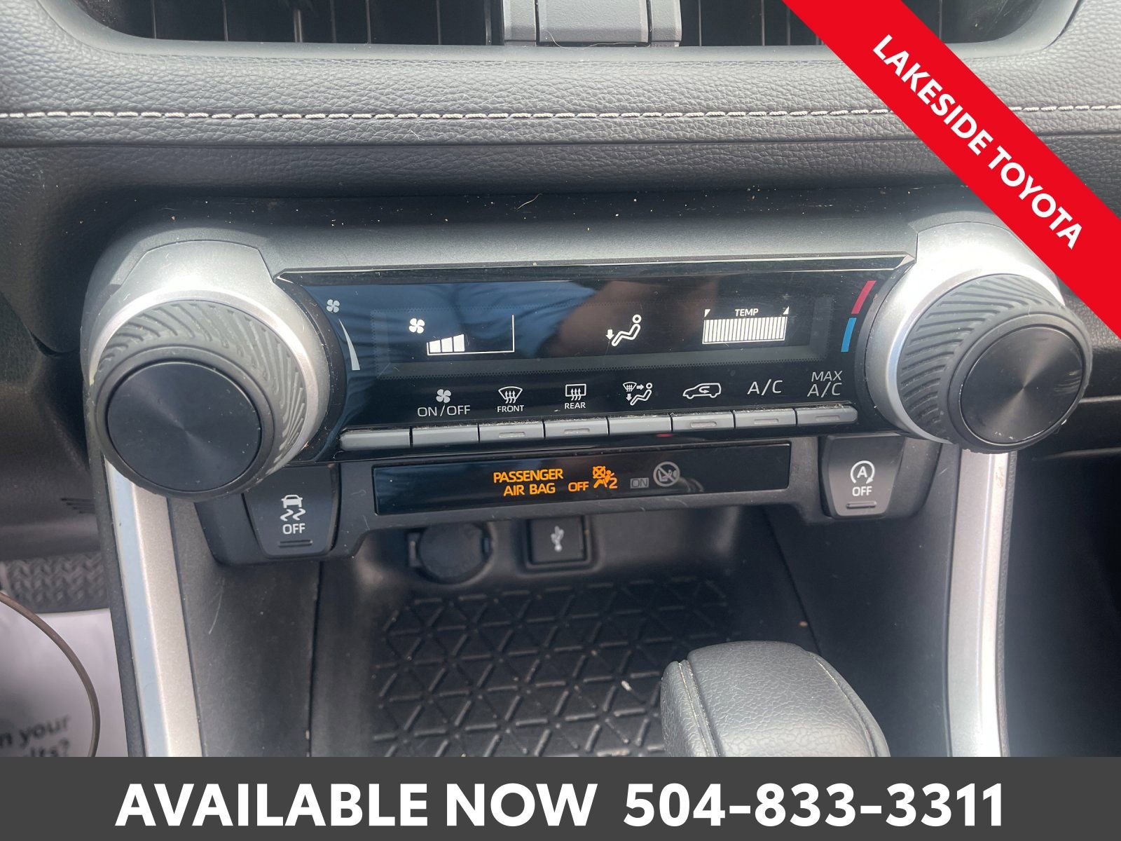 Used 2021 Toyota RAV4 LE image 32