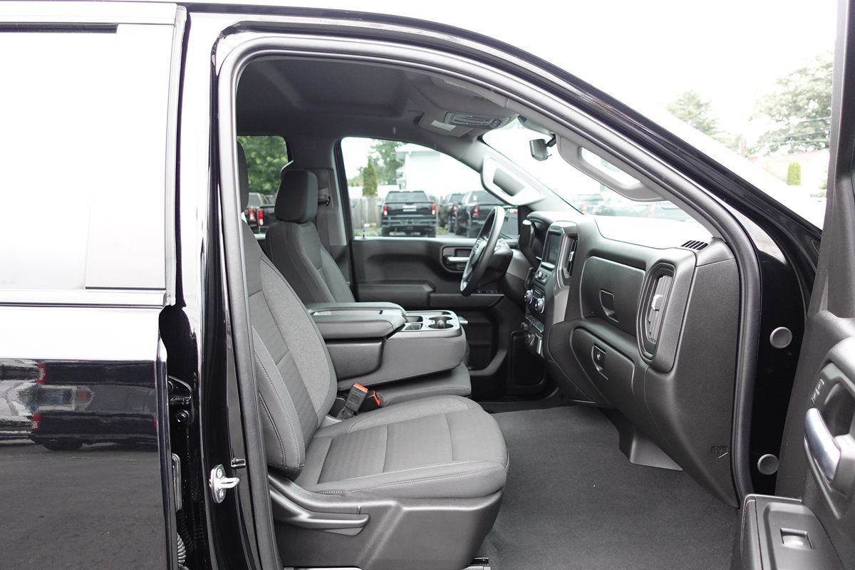 Used 2024 Chevrolet Silverado 1500 Custom AWD/4WD image 34