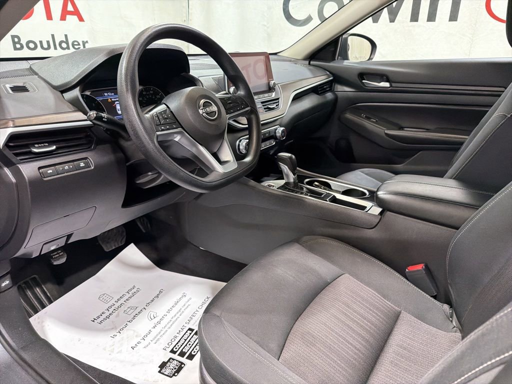 Used 2024 Nissan Altima 2.5 SV image 22