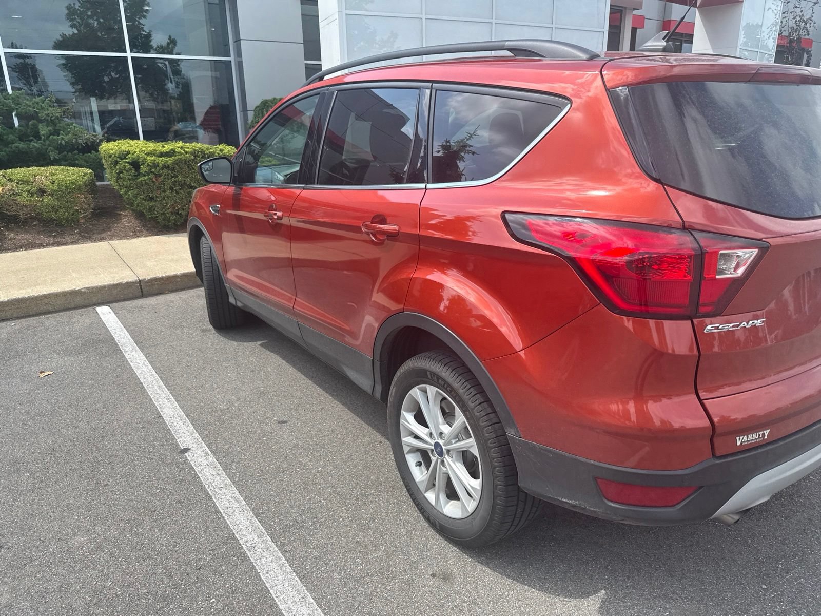 Used 2019 Ford Escape SEL AWD/4WD image 6
