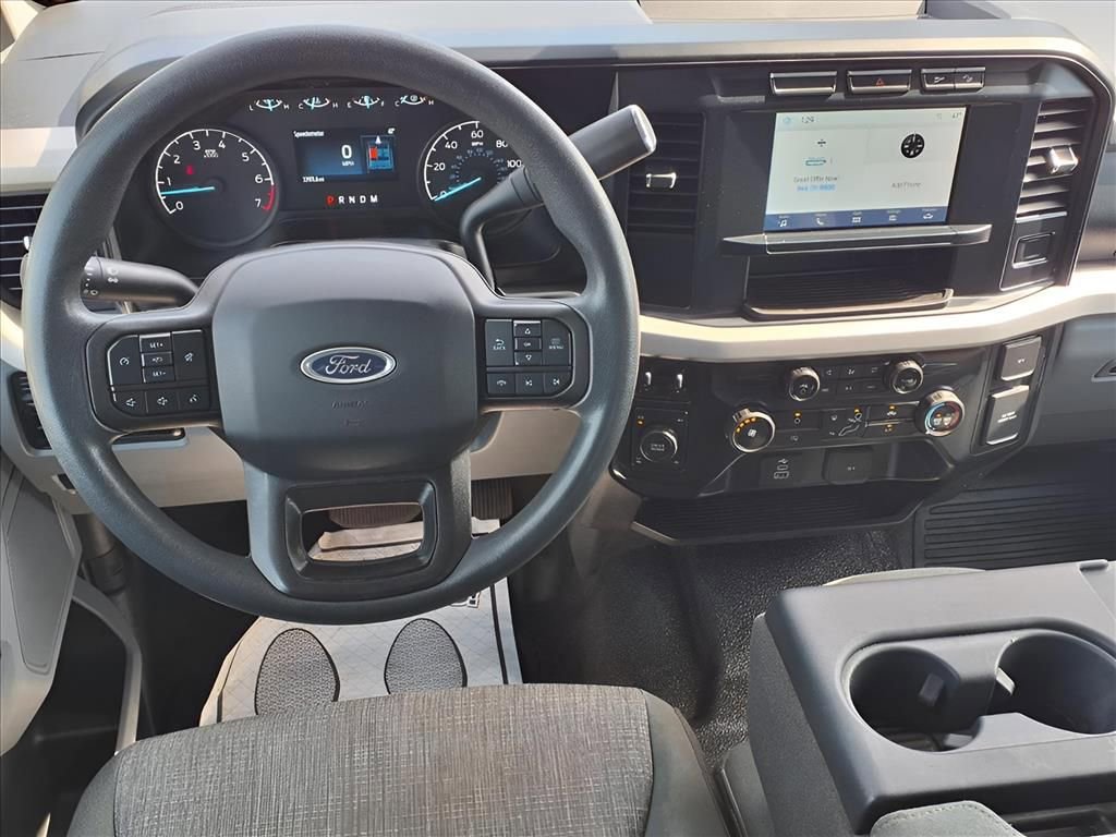 Used 2023 Ford F250 XLT w/ FX4 Off-Road Package image 3
