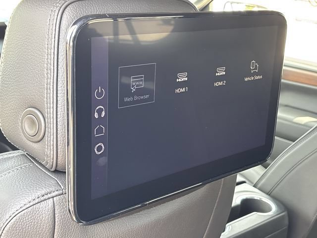 New 2026 GMC Yukon XL Denali w/ Denali Reserve Package AWD/4WD image 11