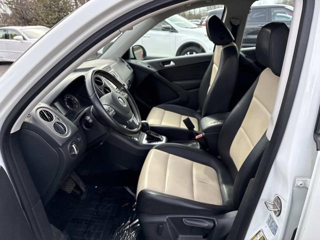 Used 2016 Volkswagen Tiguan S image 14