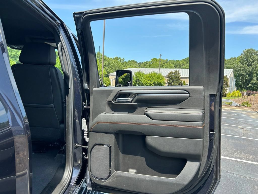 Used 2024 GMC Sierra 3500 AT4 w/ Technology Package AWD/4WD image 62