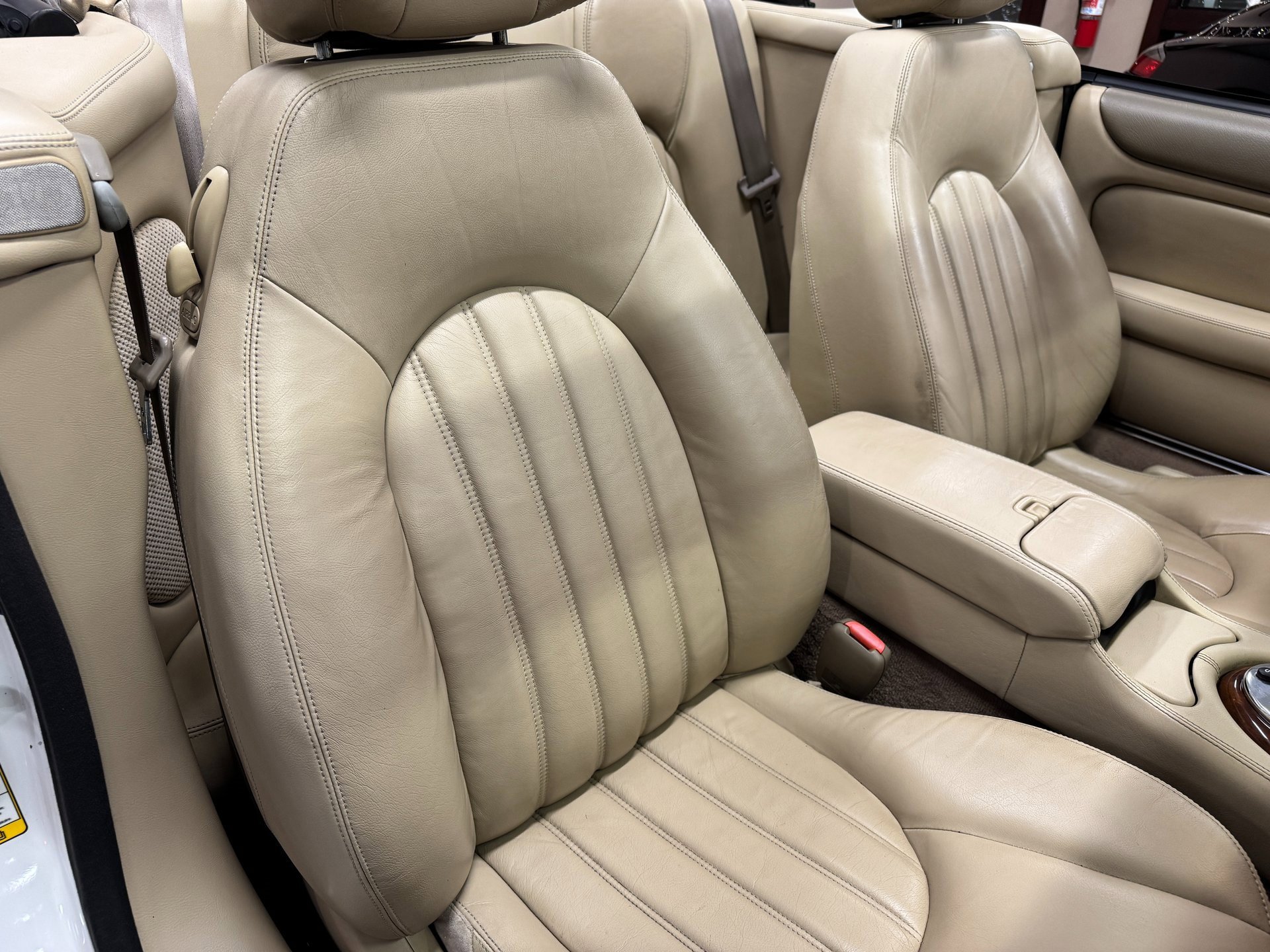 Used 2003 Jaguar XK8 Convertible image 18