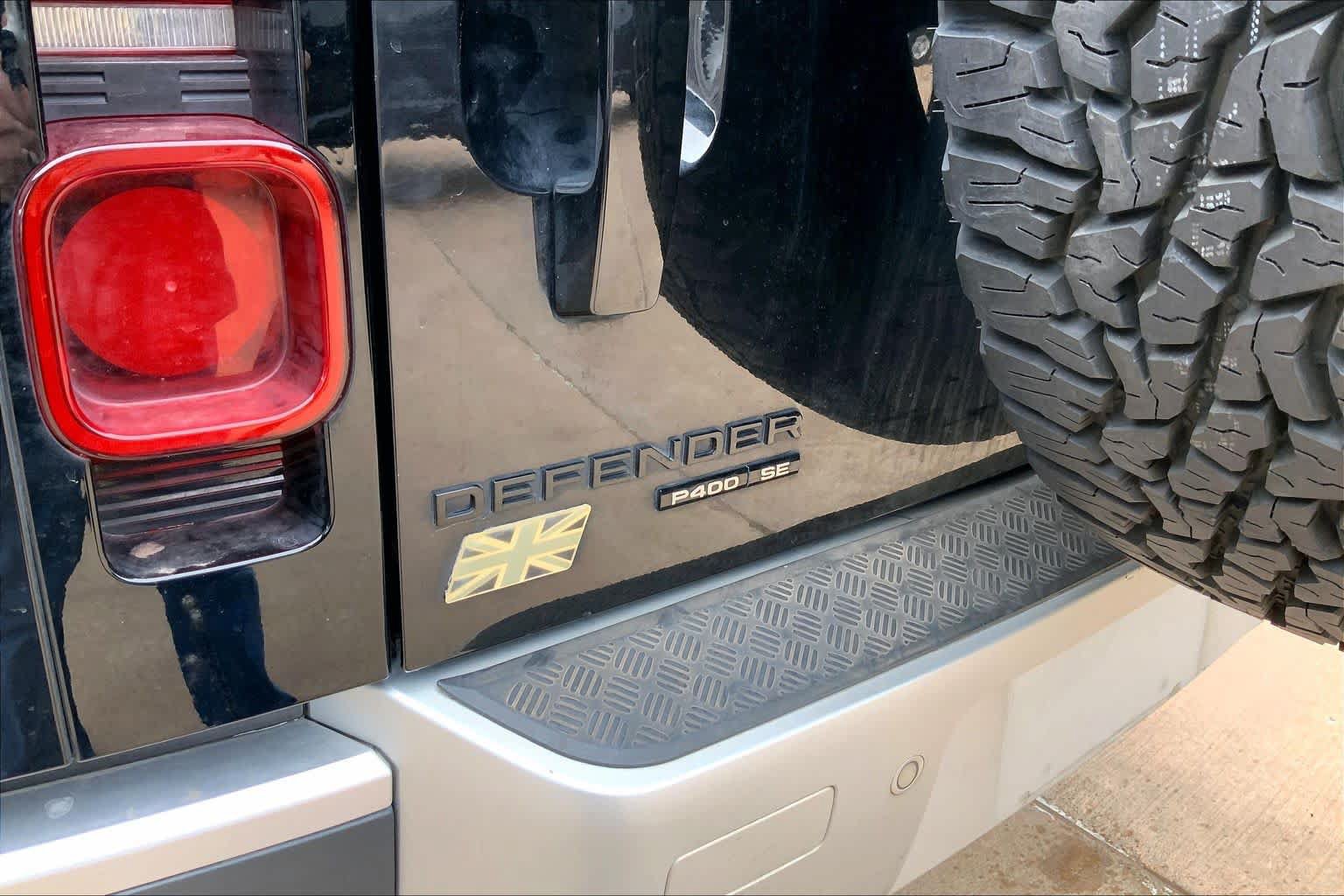 Used 2020 Land Rover Defender 110 SE AWD/4WD image 10